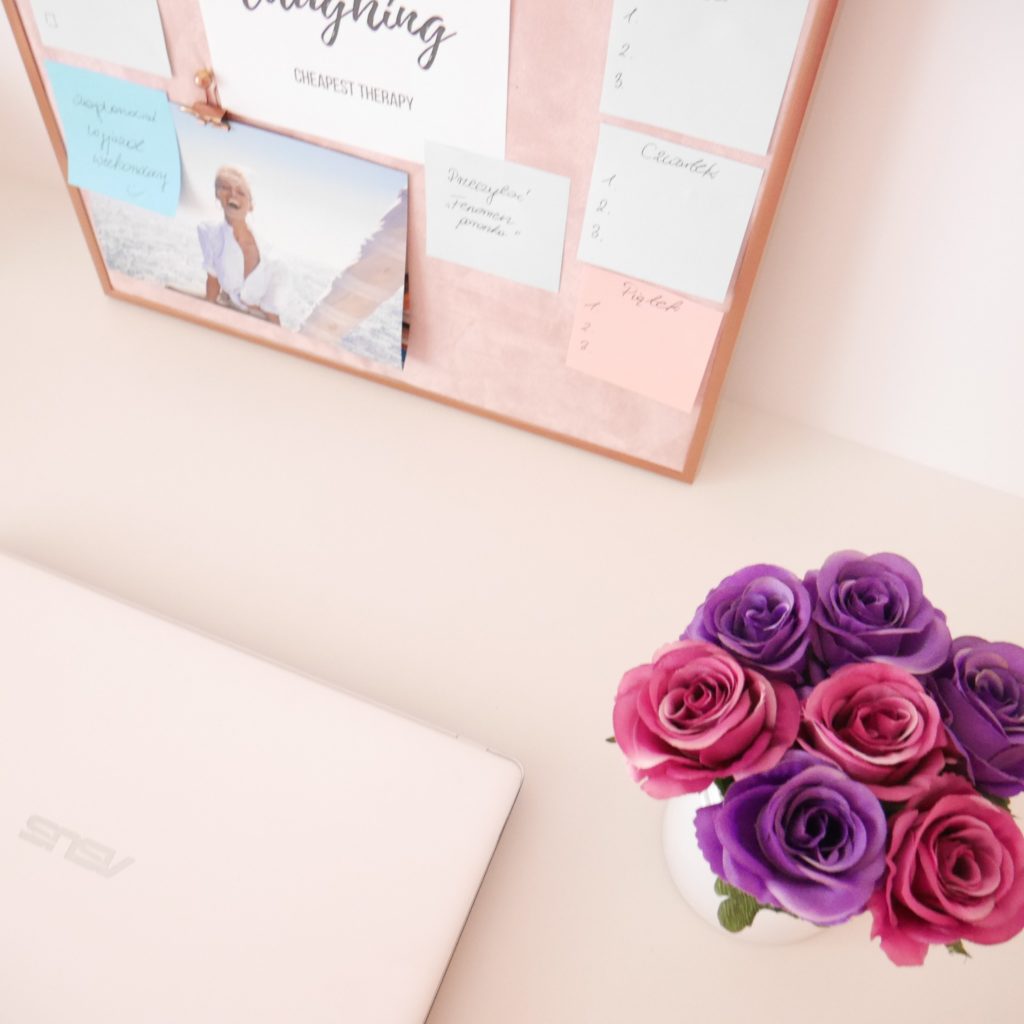 jak zrobić flower box ze sztucznych kwiatów diy